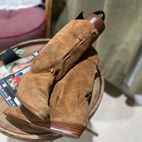 Suede Vintage Boot - Picture 8 of 9